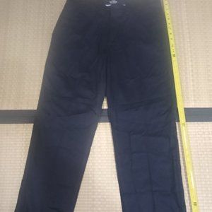 Lee total freedom relaxed fit khaki pants (33"x34") NWOT, black